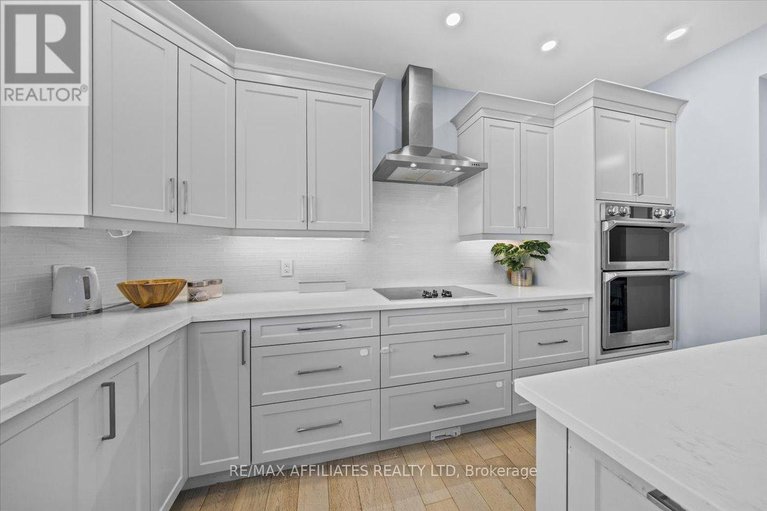 28084122/724-mcmanus-avenue/manotick-village-manotick-estates/ottawa/ontario/K4M0B2_14