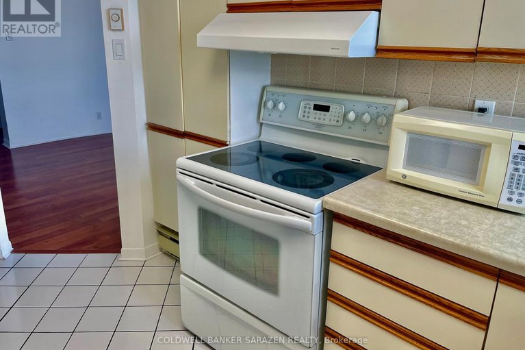 28772841/1215-80-sandcastle-drive/leslie-park/ottawa/ontario/K2H9E7_22