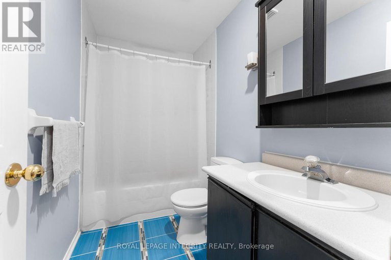 28929177/5-banchory-crescent/morgans-grantsouth-march/ottawa/ontario/K2K2V4_25