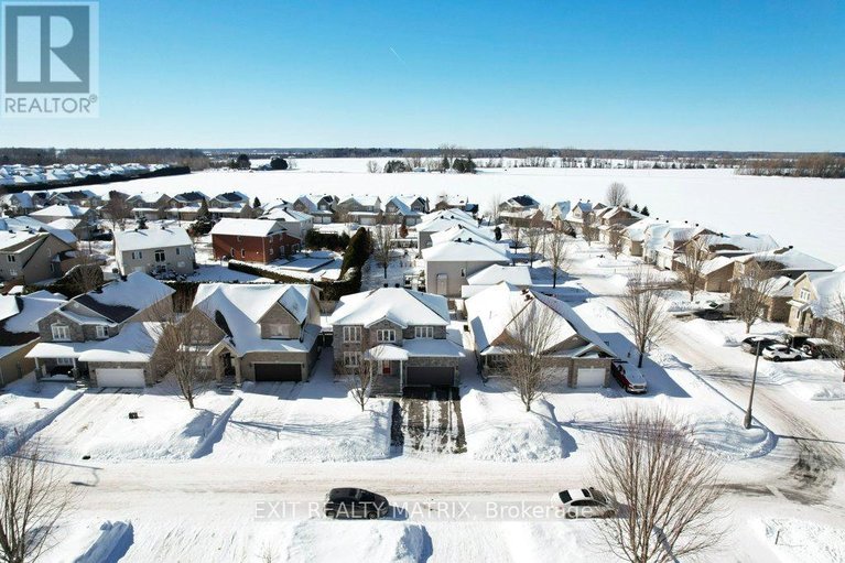 29484589/106-cobblestone-drive/village-of-russell/russell/ontario/K4R0B2_33