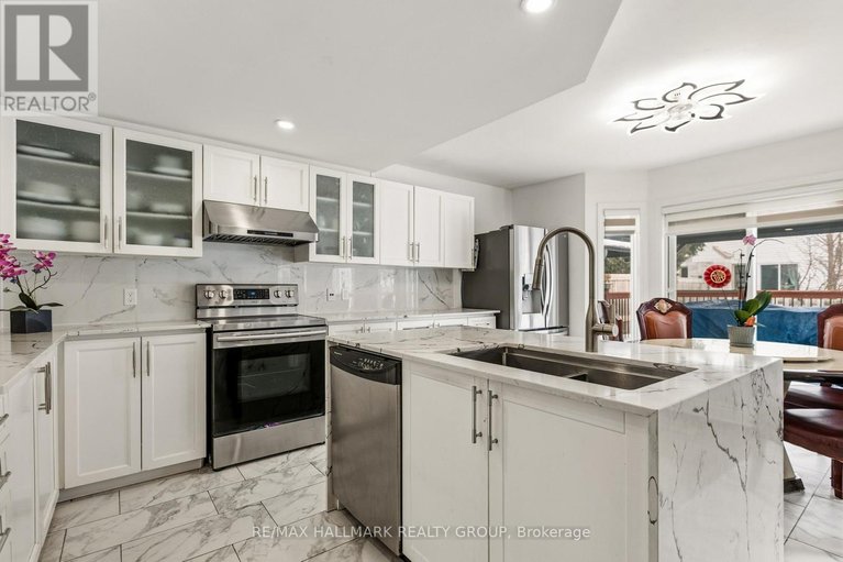 29595635/340-stoneway-drive/barrhaven-east/ottawa/ontario/K2G6G8_11