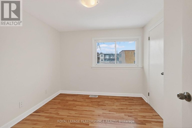 29574553/630-borthwick-avenue/castle-heightsrideau-high/ottawa/ontario/K1K2L9_19