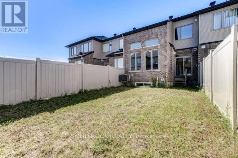 28821782/604-tennant-way/riverside-southgloucester-glen/ottawa/ontario/K4M0C6_26