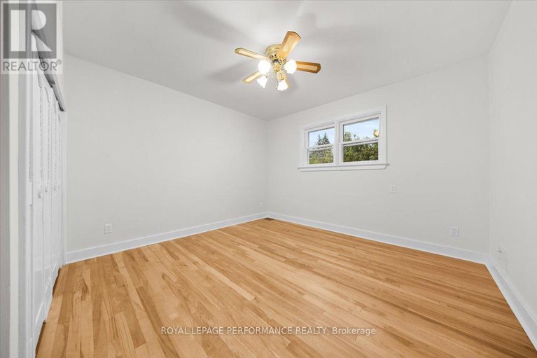 29083781/234-knox-crescent/riverview-park/ottawa/ontario/K1G0K8_21