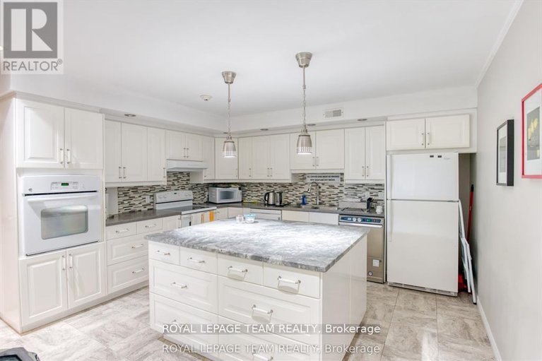 29296783/2006-1195-richmond-road/woodroffe/ottawa/ontario/K2B8E4_29