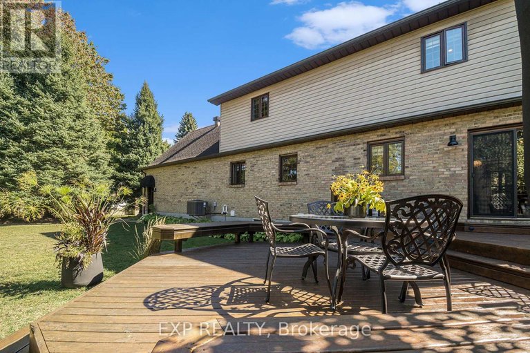 29689422/1919-clark-road/clarencerockland-twp/clarence-rockland/ontario/K4K1K7_32