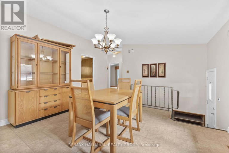 28611186/2234-bingham-street/elmvale-acresurbandale/ottawa/ontario/K1G2V7_9