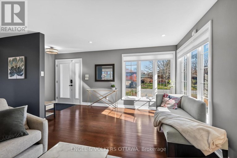 29665272/754-cork-street/elmvale-acres/ottawa/ontario/K1G1X9_9