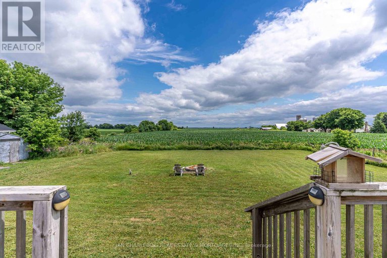 28596144/5616-akins-road-nw/btwn-franktown-rd-fallowfield-rd/ottawa/ontario/K2S1B8_28