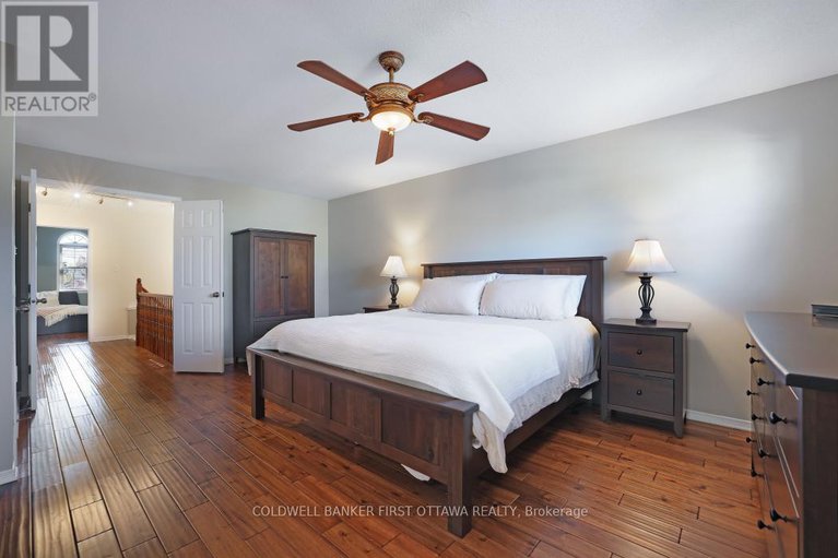 29175342/104-streamside-crescent/morgans-grantsouth-march/ottawa/ontario/K2W0A9_31