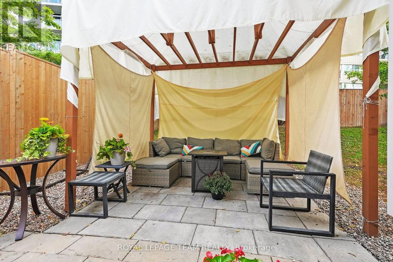 28812426/2122-saunders-avenue/woodroffe/ottawa/ontario/K2A4C7_39