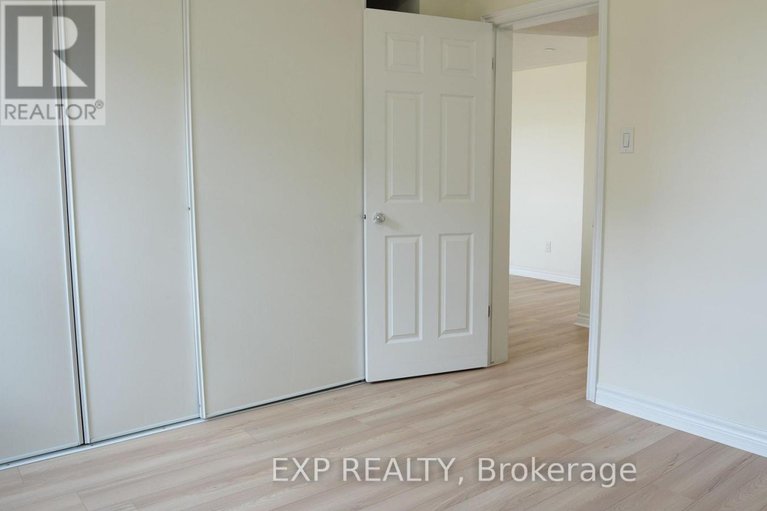 28422243/205-200-glenroy-gilbert-drive/strandherd/ottawa/ontario/K2J5G3_19