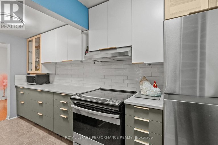 29485311/1126-millwood-court/convent-glen-north/ottawa/ontario/K1C3G1_17