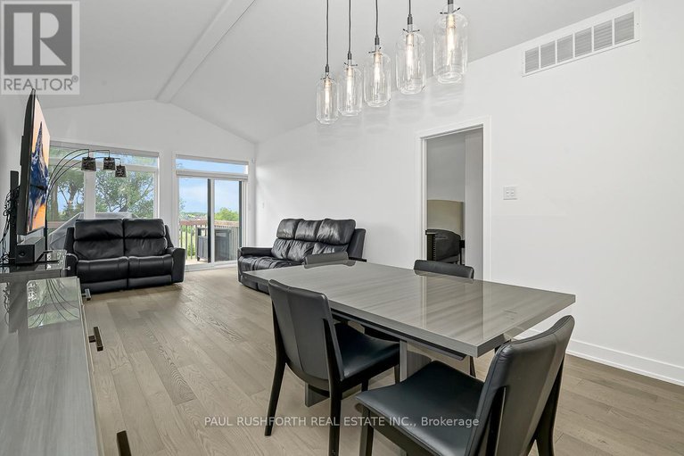 28592646/568-knotridge-street/mer-bleuebradley-estatesanderson-park/ottawa/ontario/K1W0M2_10