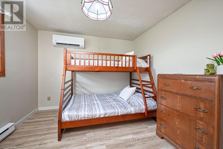 29416958/22-poole-creek-crescent/fringewood/ottawa/ontario/K2S1T6_26