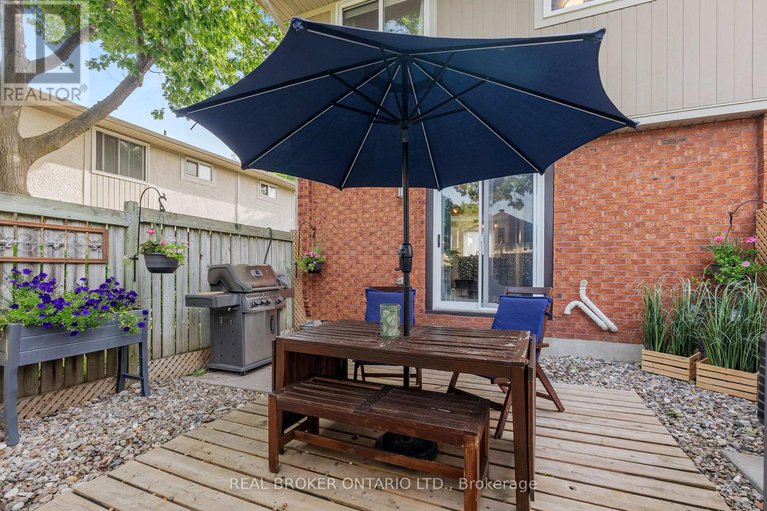 28983719/a-3911-old-richmond-road/arbeatha-park/ottawa/ontario/K2H8T9_30