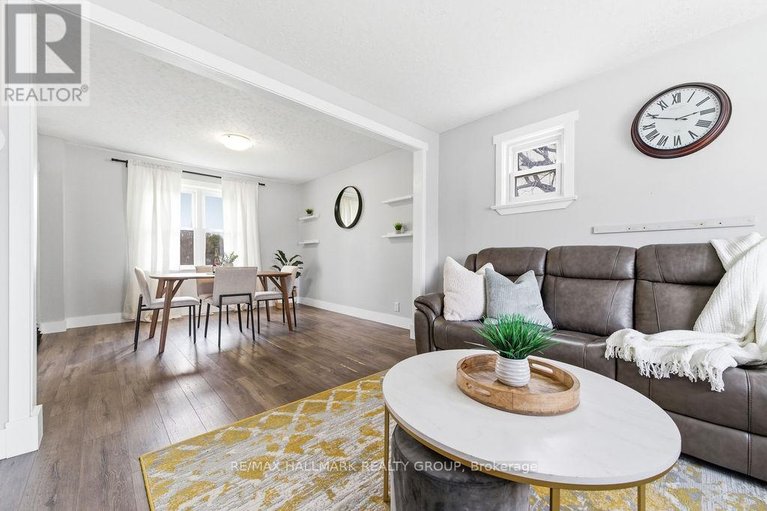 29645048/50-poole-street/mcnabbraeside-twps/mcnabbraeside/ontario/K7S1J2_11