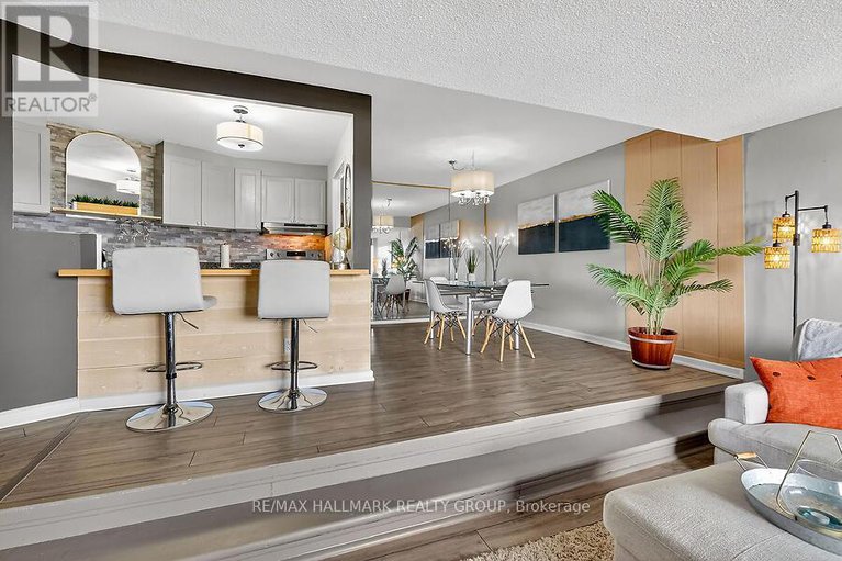 29377078/2505-1171-ambleside-drive/woodroffe/ottawa/ontario/K2B8E1_12