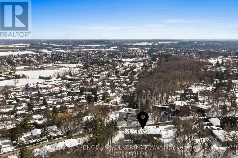 29472719/1-delong-drive/rothwell-heights/ottawa/ontario/K1J7E7_50