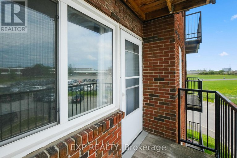 28348903/305b-2041-arrowsmith-drive/beacon-hill-south/ottawa/ontario/K1J7V7_23