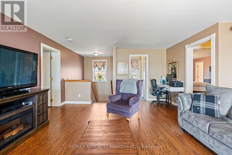 28238888/6274-karen-drive/south-glengarry-lancaster-twp/south-glengarry/ontario/K0C1E0_30