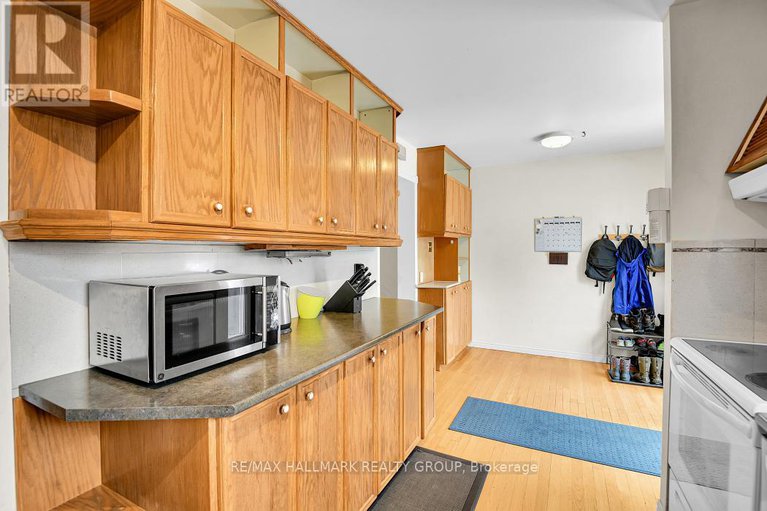 29091417/67-1900-marquis-avenue/beaconwood/ottawa/ontario/K1J8J2_17