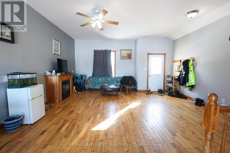 29248510/19249-county-road-2-road/south-glengarry-charlottenburgh-twp/south-glengarry/ontario/K0C2E0_7