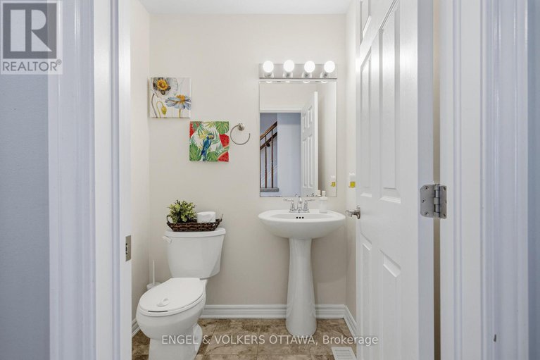 29376577/476-coldwater-crescent/emerald-meadowstrailwest/ottawa/ontario/K2M0J2_19