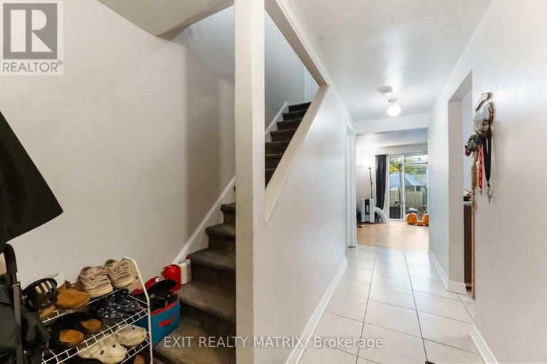 29116532/1468-heatherington-road/heron-gateindustrial-park/ottawa/ontario/K1V6S1_4