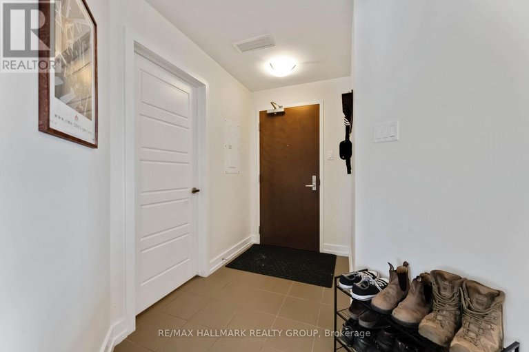 28847952/510-330-titan-private/borden-farmstewart-farmcarleton-heightsparkwood-hills/ottawa/ontario/K2G1G3_2