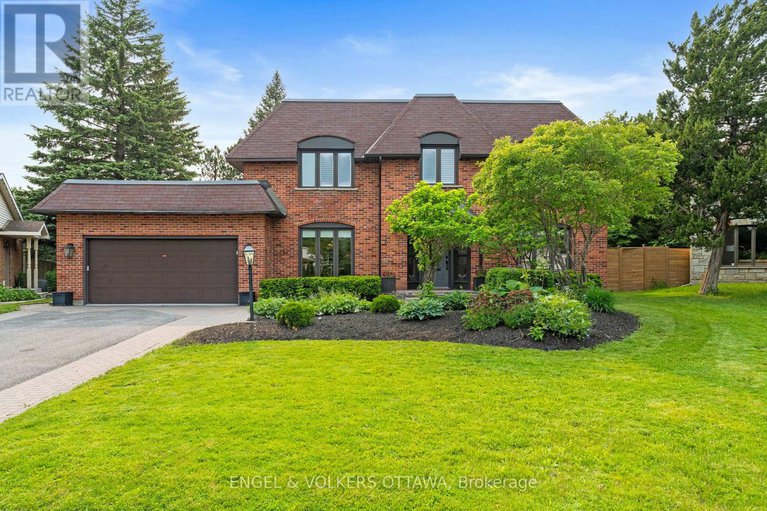 28648909/20-garand-place/urbandale-acres/ottawa/ontario/K1H8M1_1