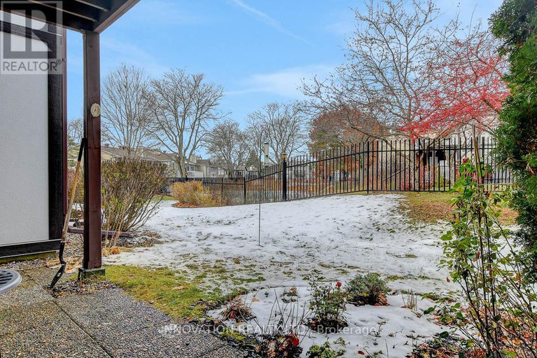 29144830/b-216-equestrian-drive/bridlewood/ottawa/ontario/K2M1E2_31