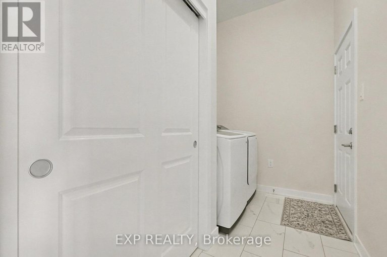 29173643/112-patchell-place/north-grenville-twp-kemptville-south/north-grenville/ontario/K0G1N0_16