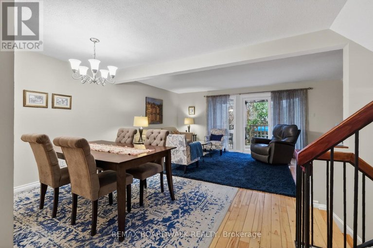 29607397/7925-jeanne-darc-boulevard-n/orleans-wood/ottawa/ontario/K1C2C7_7