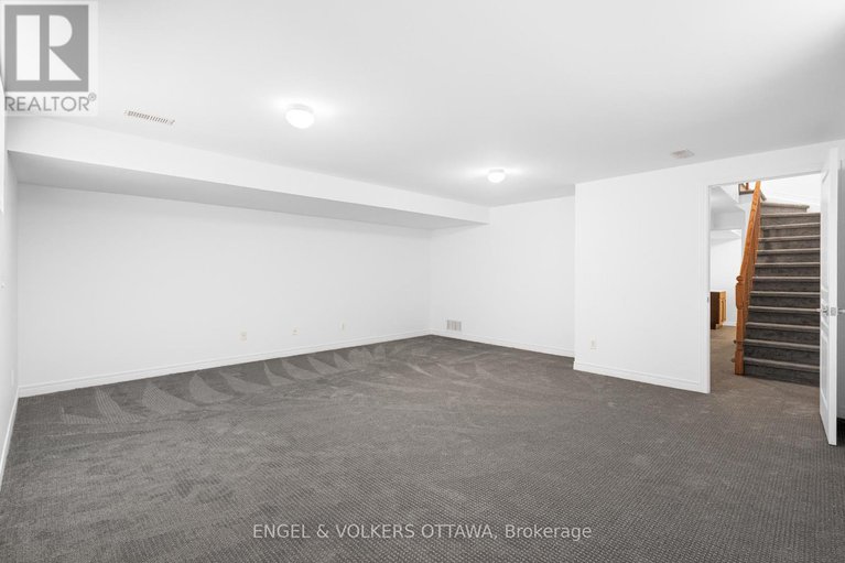 29344132/318-parkin-circle/blossom-parkkemp-parkfindlay-creek/ottawa/ontario/K1T4G6_42