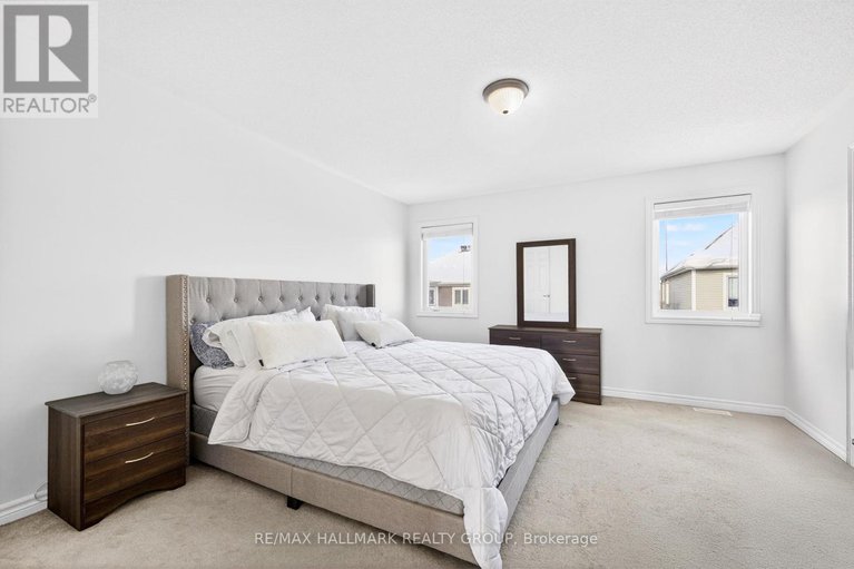 29311915/270-des-soldats-riendeau-street/half-moon-bay/ottawa/ontario/K2J5Z1_21