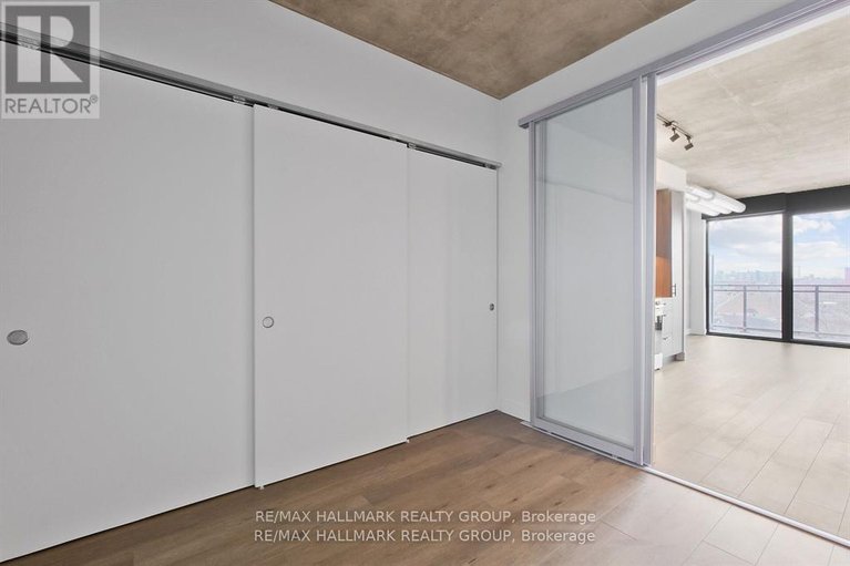 29677668/617-10-james-street/ottawa-centre/ottawa/ontario/K2P1T2_15