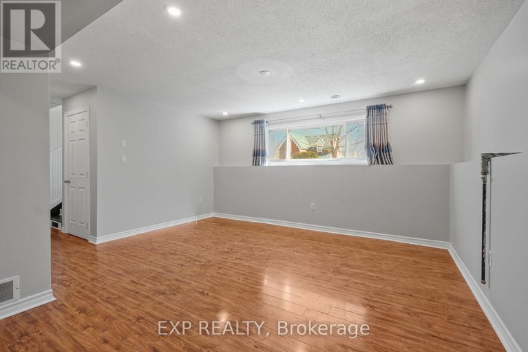 29639426/84-martin-street-n/almonte/mississippi-mills/ontario/K0A1A0_36