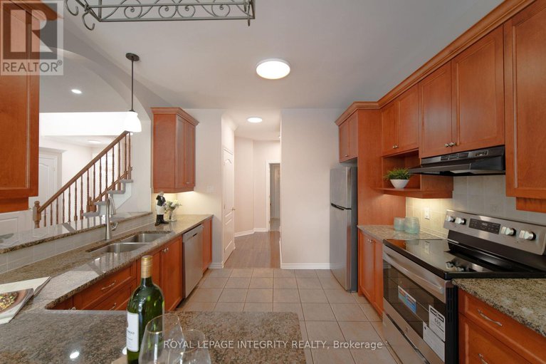 28879504/141-steeple-chase-drive/bridlewood/ottawa/ontario/K2M2Z5_16