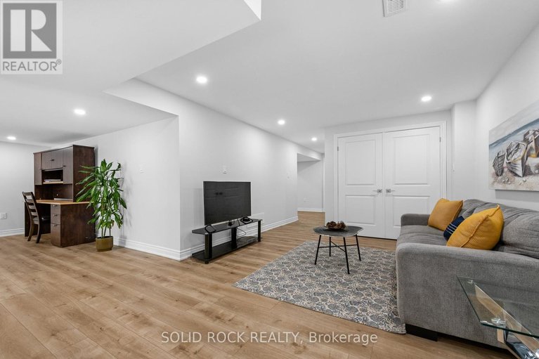 29667362/42-conch-way/mahogany-community/ottawa/ontario/K4M0M4_36