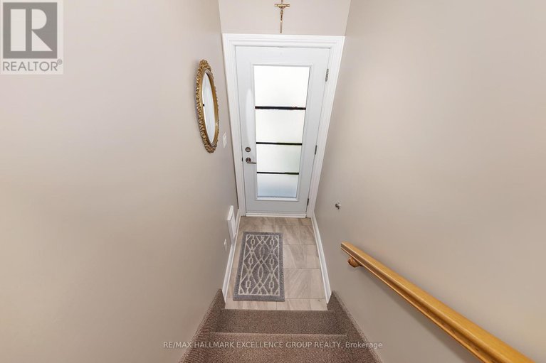 28810909/214-290-masters-lane/town-of-rockland/clarence-rockland/ontario/K4K0K5_35