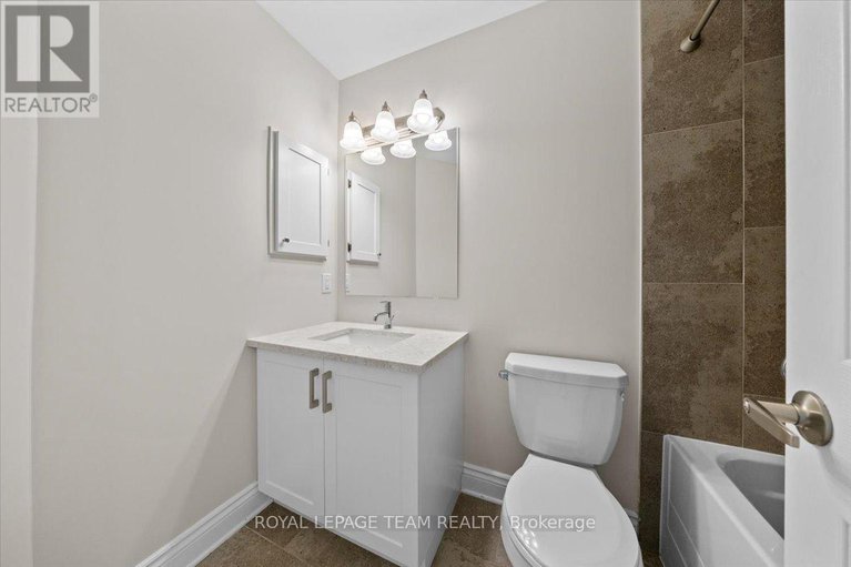 28774616/227-bert-hall-street/arnprior/arnprior/ontario/K7S0H1_34