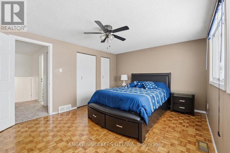 29615364/34-alison-korn-private/bells-corners/ottawa/ontario/K2H8M6_17