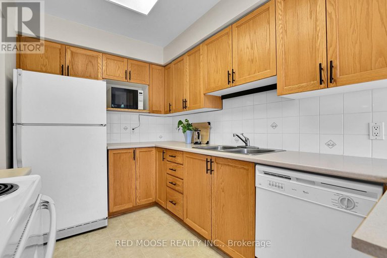 28925510/4569-ogilvie-walk-crescent/carson-grove/ottawa/ontario/K1J1G5_21