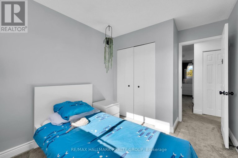 28989404/81-hadley-circle/bells-corners/ottawa/ontario/K2H7Z8_33
