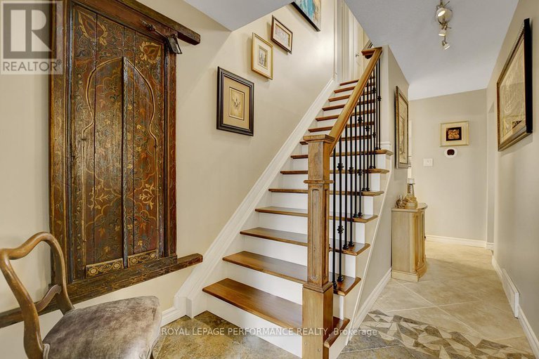 29396935/6255-fortune-drive/convent-glen-north/ottawa/ontario/K1C2B7_2