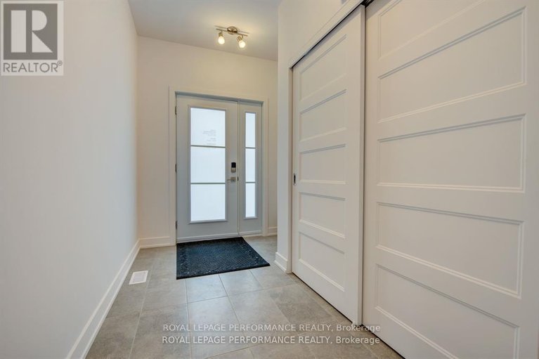 29621928/2525-gray-crescent/town-of-rockland/clarence-rockland/ontario/K4K0J2_13