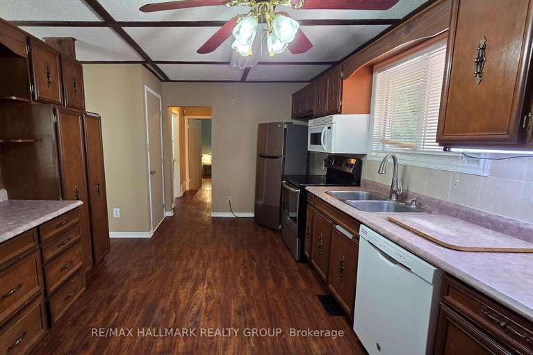 29082660/266-baldwin-street/constance-bay/ottawa/ontario/K0A3M0_14