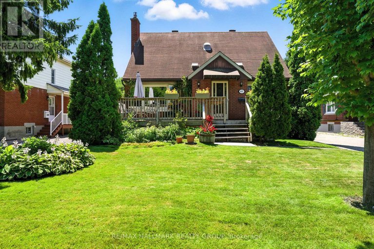 28649205/487-wolffdale-crescent/overbrookcastle-heights/ottawa/ontario/K1K1N6_1