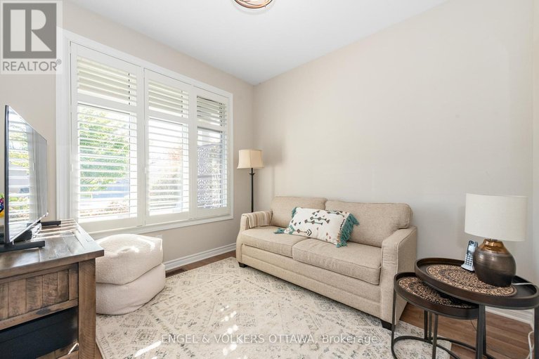 28975744/303-equinelle-drive/north-grenville-twp-kemptville-south/north-grenville/ontario/K0G1J0_4